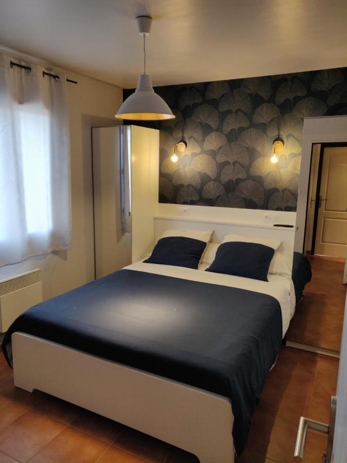 Les Terrasses De Valensole Bed & Breakfast ภายนอก รูปภาพ