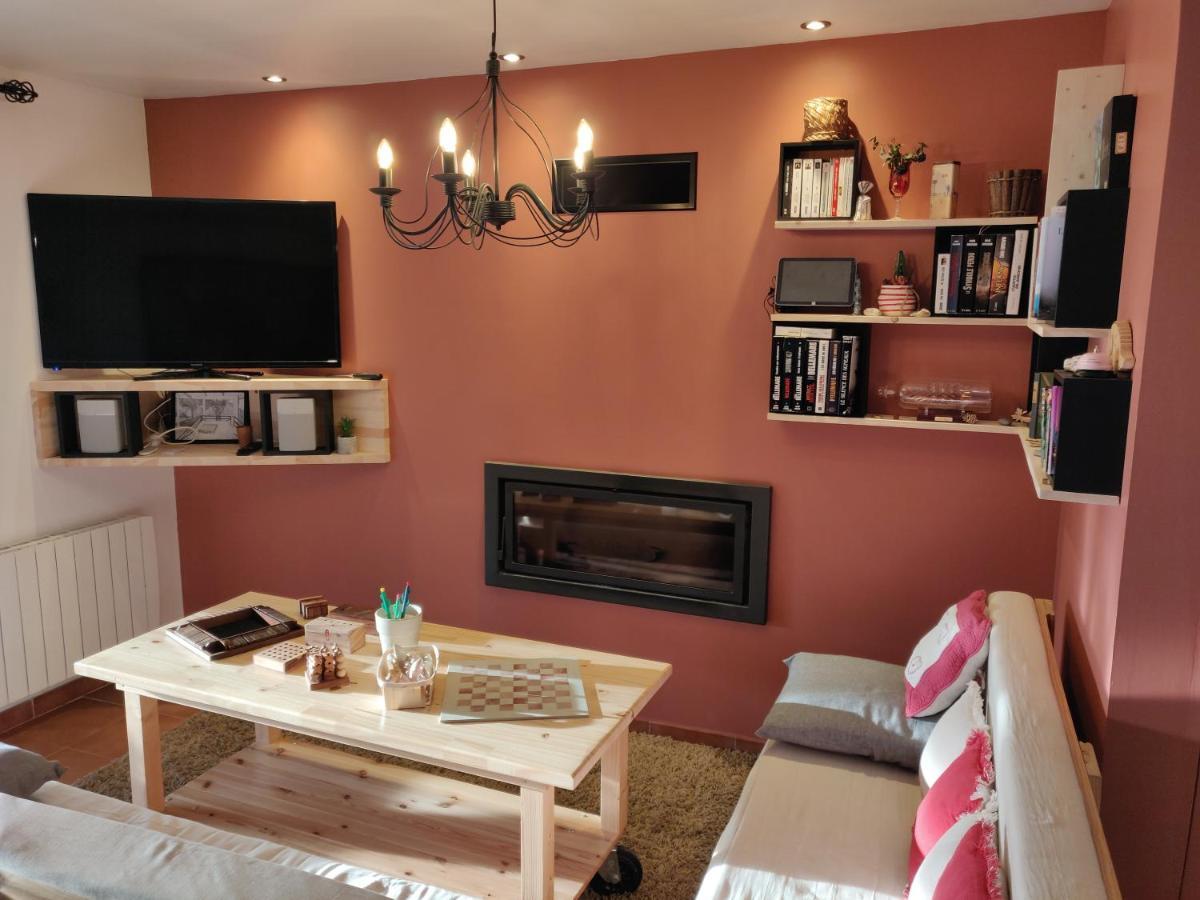 Les Terrasses De Valensole Bed & Breakfast ภายนอก รูปภาพ